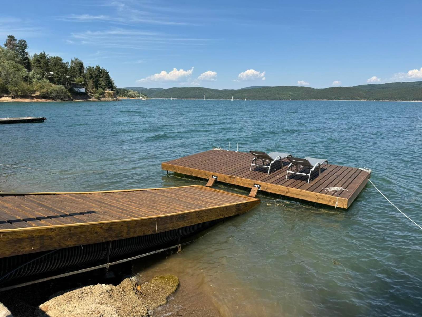 Villa Iskar Lake Residence By Bookvillabg Shtarkelovo Gnezdo Zewnętrze zdjęcie