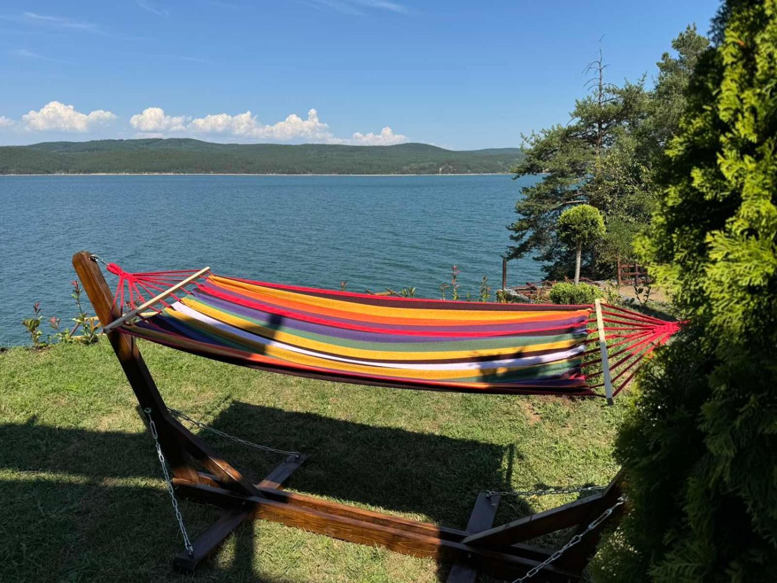 Villa Iskar Lake Residence By Bookvillabg Shtarkelovo Gnezdo Zewnętrze zdjęcie