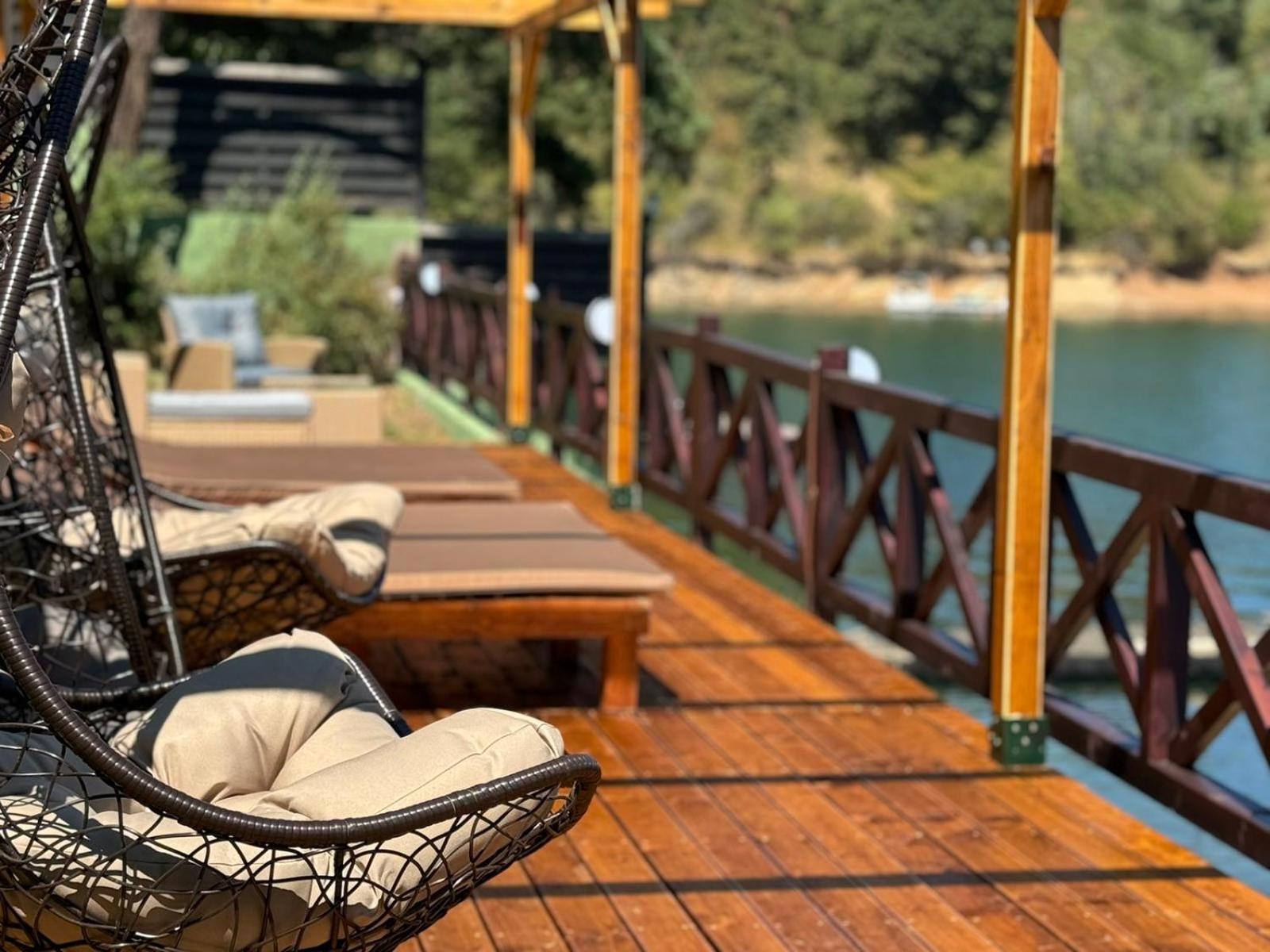 Villa Iskar Lake Residence By Bookvillabg Shtarkelovo Gnezdo Zewnętrze zdjęcie